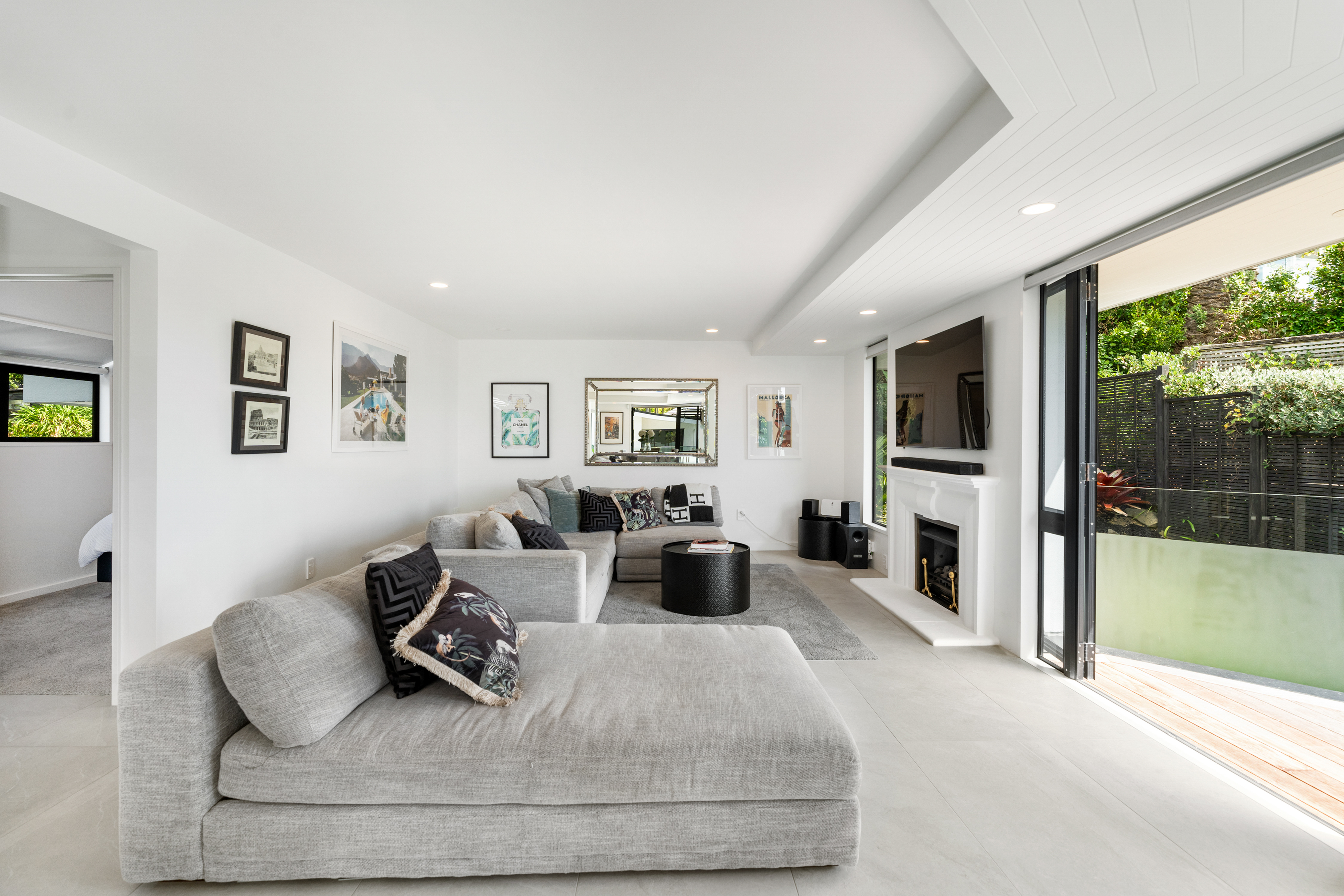Selwyn Modern Residence - Dining Area